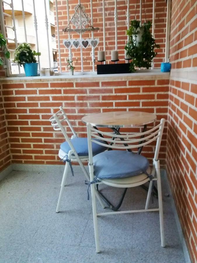 Amazing Sunny Flat With Balcony Pool Two Mins From The Beach Torrevieja Exterior foto